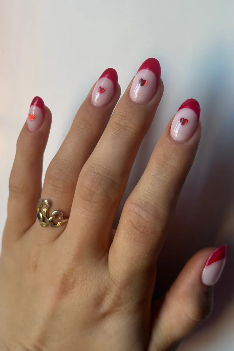 Red Romance Look - Image 3